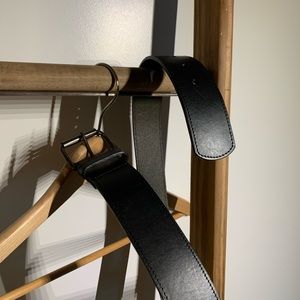 Theory black leather belt